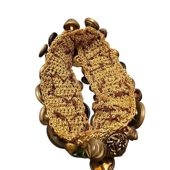 Vintage 80s Stretchy Fabric Hand Sewn Assorted Vintage Button Bracelet (A8715) - Picture 4 of 6